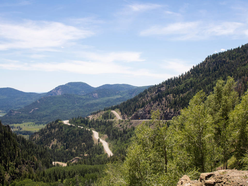 hairpin turns on Wolf Creek Pass