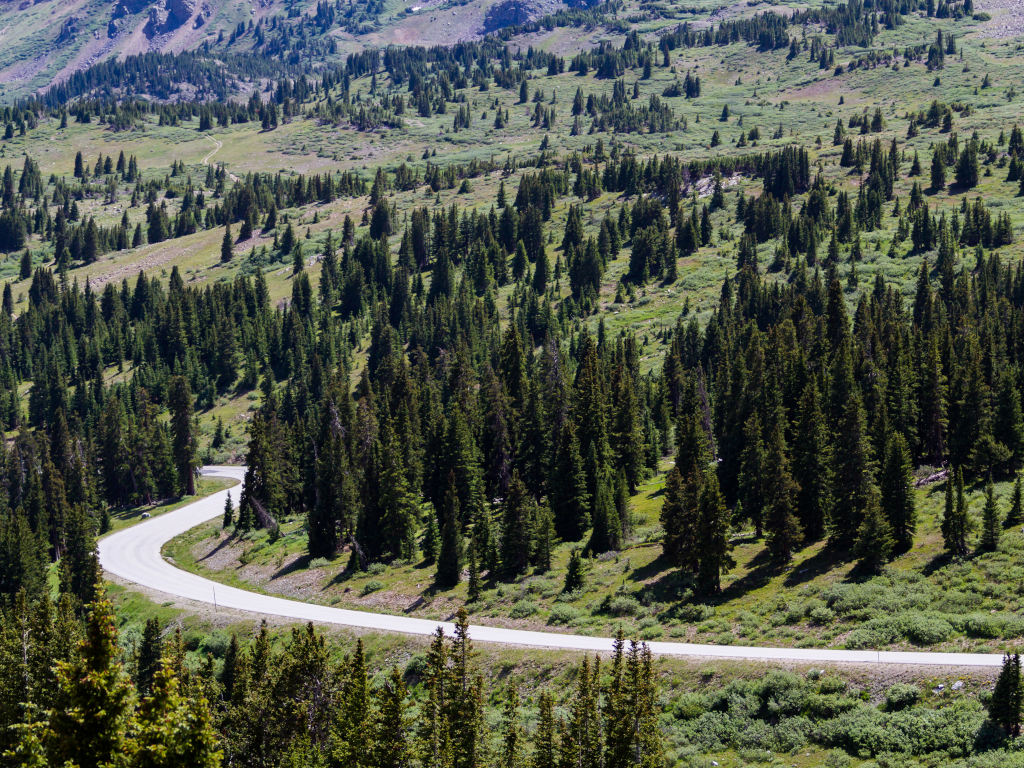 Roadway near the top of Cottonwood Pass over the Continental Divide