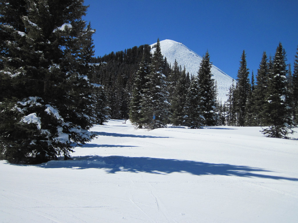 Prospect Bowl and Lynx Loop nordic skiing trail at Telluride