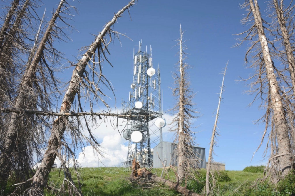 Wolf Creek Pass antennas and telemetry tower