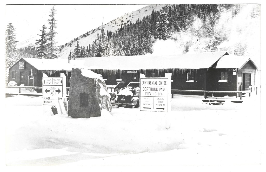 Berthoud Pass shelter house and Berthoud Pass Continental Divide Sign Postcard #CB-519-B full scan